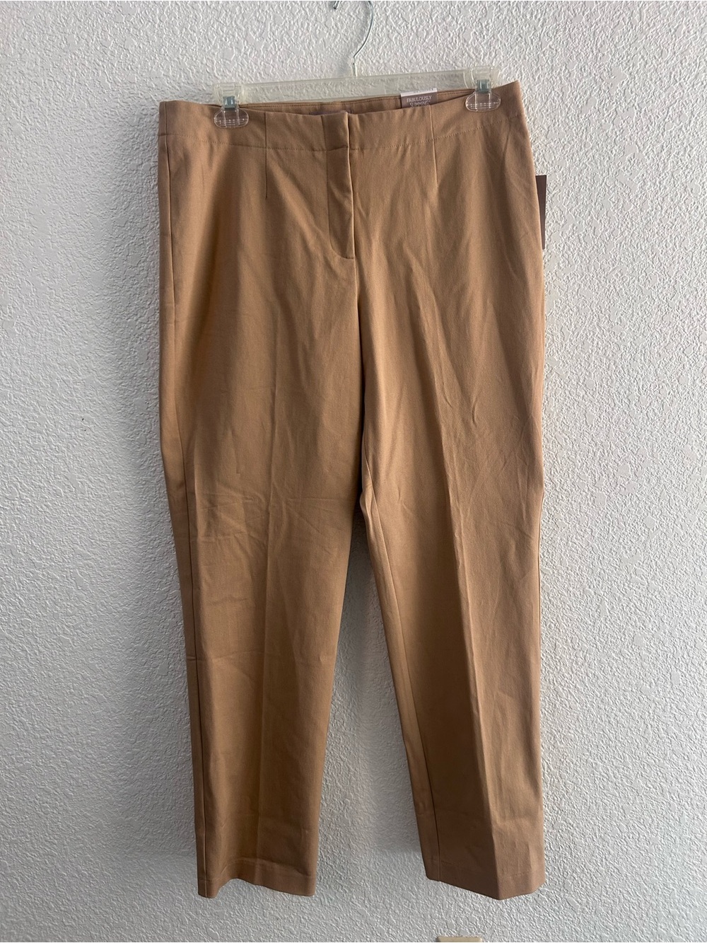 Chico’s Fabulously Slimming Pants NWT Camel Ankle Career Trouser Size 2